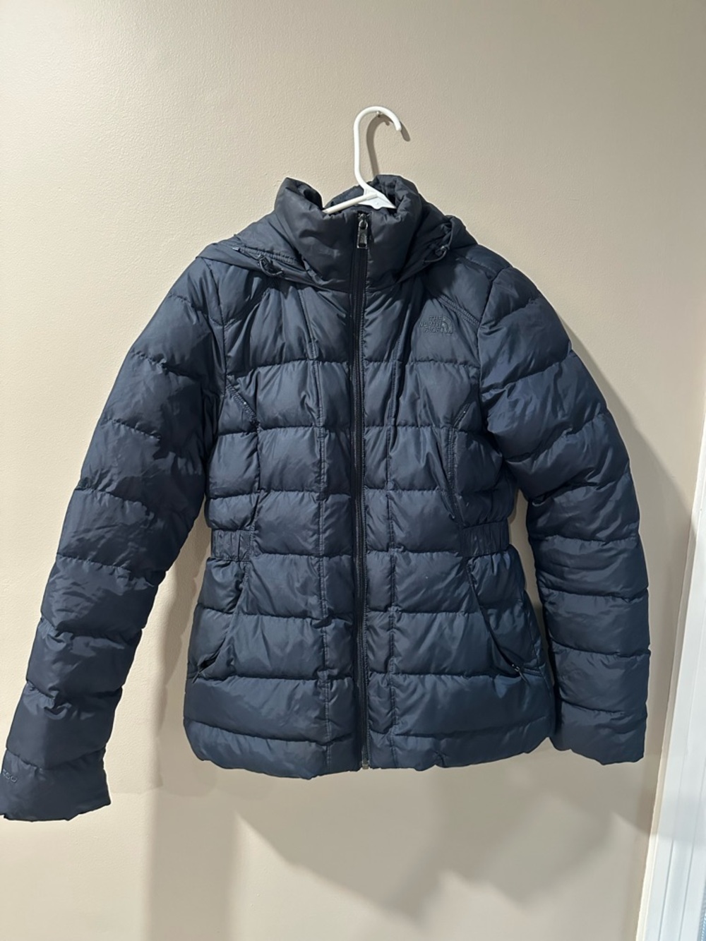 The North Face Women's Navy Puffer Jacket